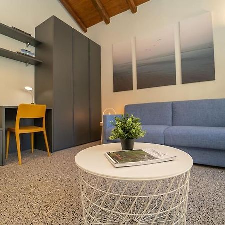 Moderno Appartamento A 200 Metri Dal Duomo 科莫 外观 照片