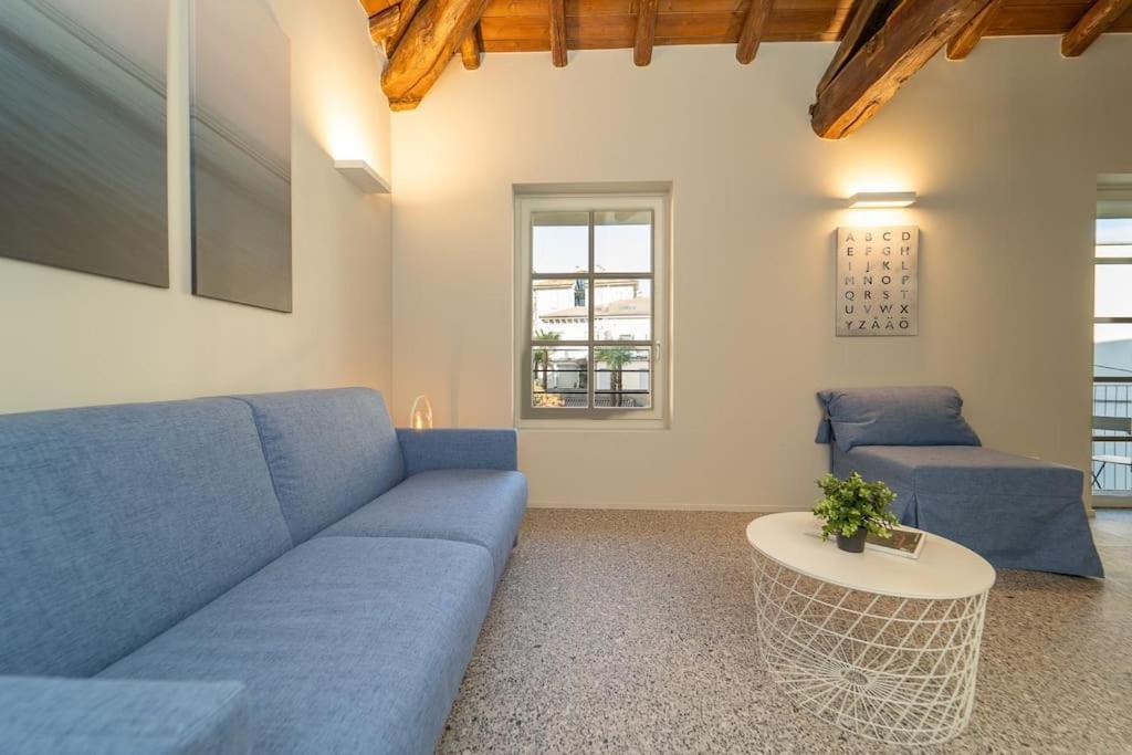 Moderno Appartamento A 200 Metri Dal Duomo 科莫 外观 照片